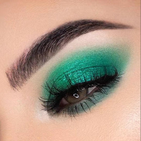 COLOURPOP Just My Luck Eyeshadow Palette In Green - Picture 1 of 14